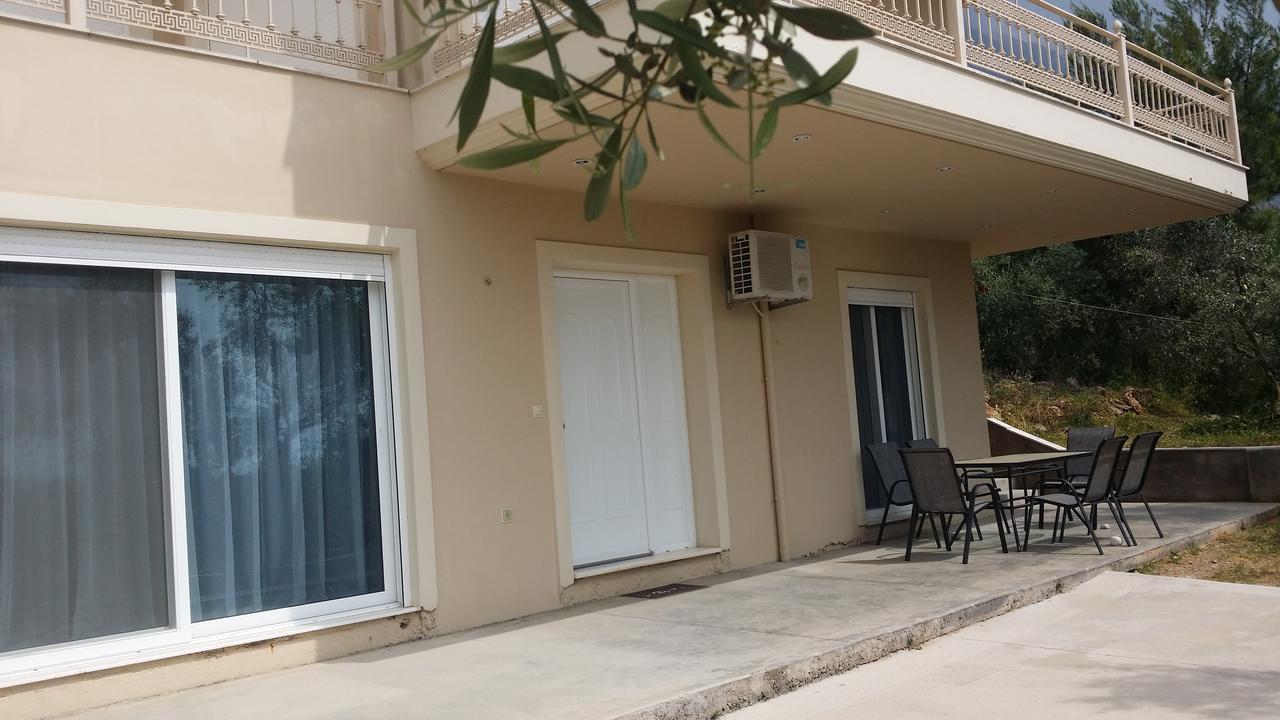 קלמאטה Agriomata Vergas Apartments מראה חיצוני תמונה